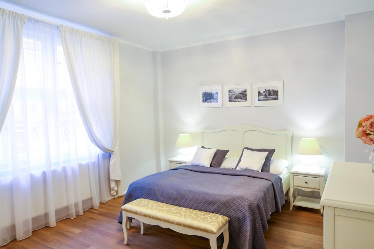 White & Gray Apartments Прага Экстерьер фото