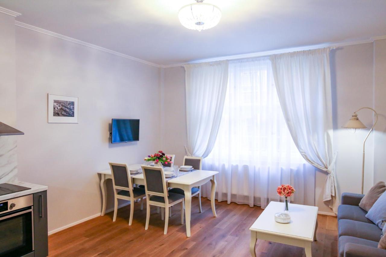 White & Gray Apartments Прага Экстерьер фото